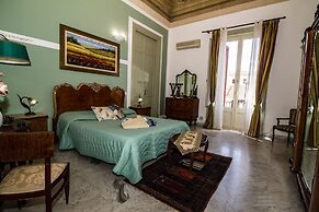 Cavour il Conte Camillo Bed&Breakfast
