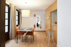 Aspasios Plaza Real Apartments