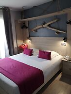 Atoll Hotel