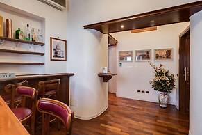 38 Viminale Street Deluxe