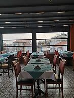 Agora Boutique Hotel & Bistro