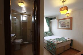 Agora Boutique Hotel & Bistro