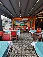 Agora Boutique Hotel & Bistro