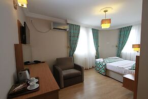 Agora Boutique Hotel & Bistro