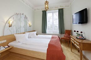 Hotel Hirsch