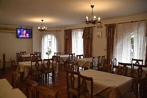 Hotel Los Acebos Cangas