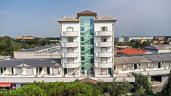Arcom Palace