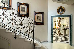 Arcom Palace