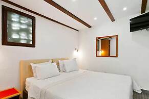 Garden Apartment Hotel