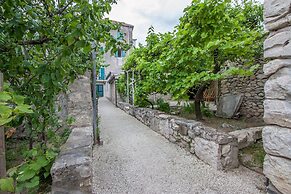 Garden Apartment Hotel