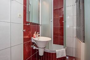 Garden Apartment Hotel