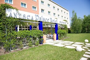 Anusca Palace Hotel