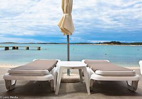 Arena Hotel Holiday