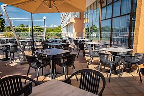 Arena Hotel Holiday