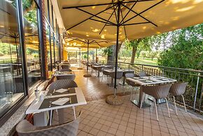 Arena Hotel Holiday