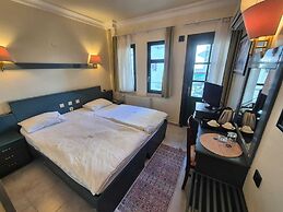 Hotel Hal - Tur