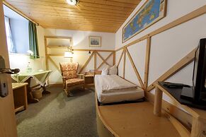 Hotel & Gasthof Fraundorfer