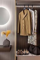 Aramis Deluxe Rooms