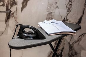 Aramis Deluxe Rooms