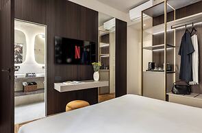 Aramis Deluxe Rooms