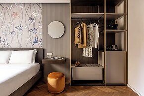 Aramis Deluxe Rooms