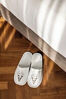 Aramis Deluxe Rooms