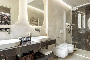 Aramis Deluxe Rooms