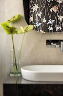 Aramis Deluxe Rooms