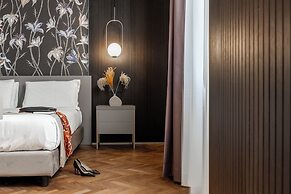 Aramis Deluxe Rooms