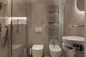 Aramis Deluxe Rooms