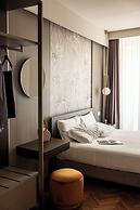 Aramis Deluxe Rooms