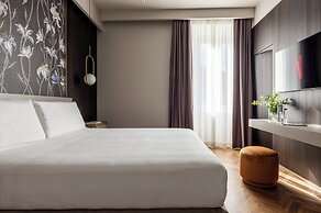 Aramis Deluxe Rooms