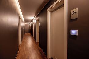 Aramis Deluxe Rooms