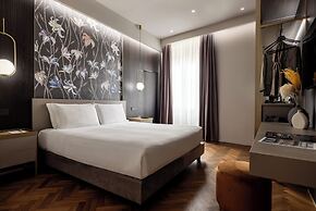 Aramis Deluxe Rooms