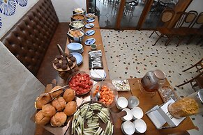 Kings International Juhu