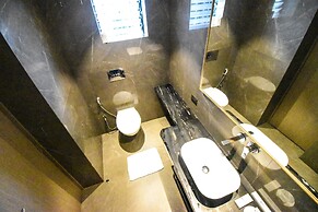 Kings International Juhu