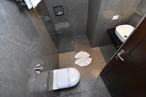 Kings International Juhu