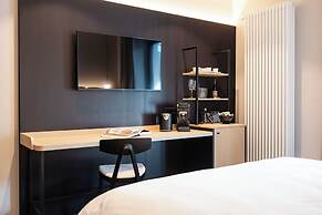 Schwarzer Adler - Concept Living