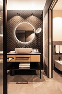 Schwarzer Adler - Concept Living