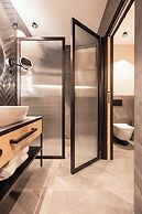 Schwarzer Adler - Concept Living