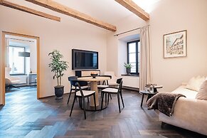 Schwarzer Adler - Concept Living