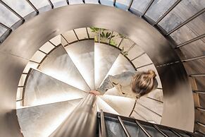Schwarzer Adler - Concept Living
