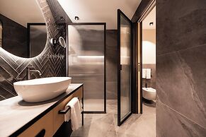 Schwarzer Adler - Concept Living