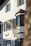 Schwarzer Adler - Concept Living