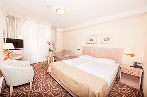 Grand Hotel Sava Superior