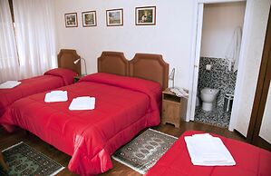 Kosher B&B The Home in Rome