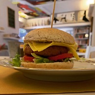 Meublè Adriana Vegan