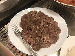 Meublè Adriana Vegan