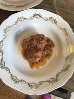 Meublè Adriana Vegan