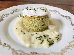 Meublè Adriana Vegan